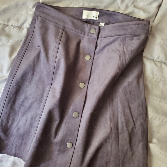 Aritzia Grey Suede Button Mini Skirt - Picture 3 of 4